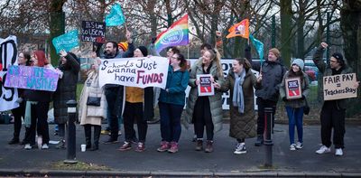 Teachers go on strike: the challenges facing the schools sector