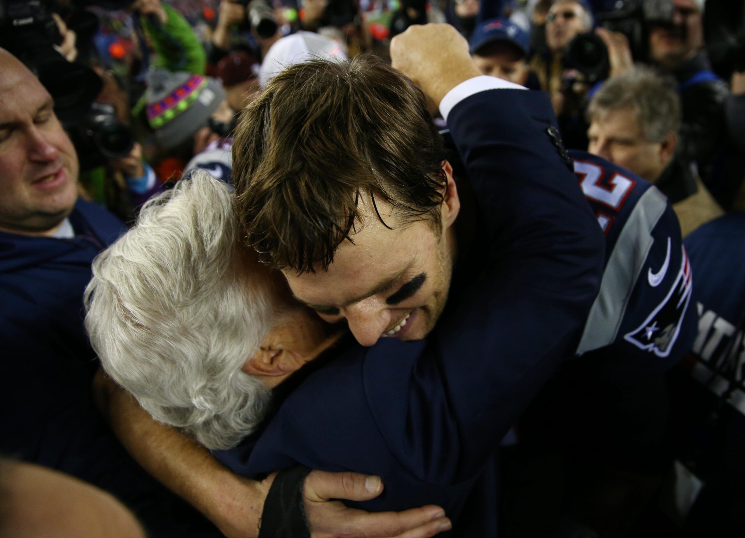 Robert Kraft Would Like Tom Brady To Retire As A…