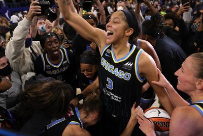 The Chicago Sky went from a potential dynasty to the WNBA basement in 1 week
