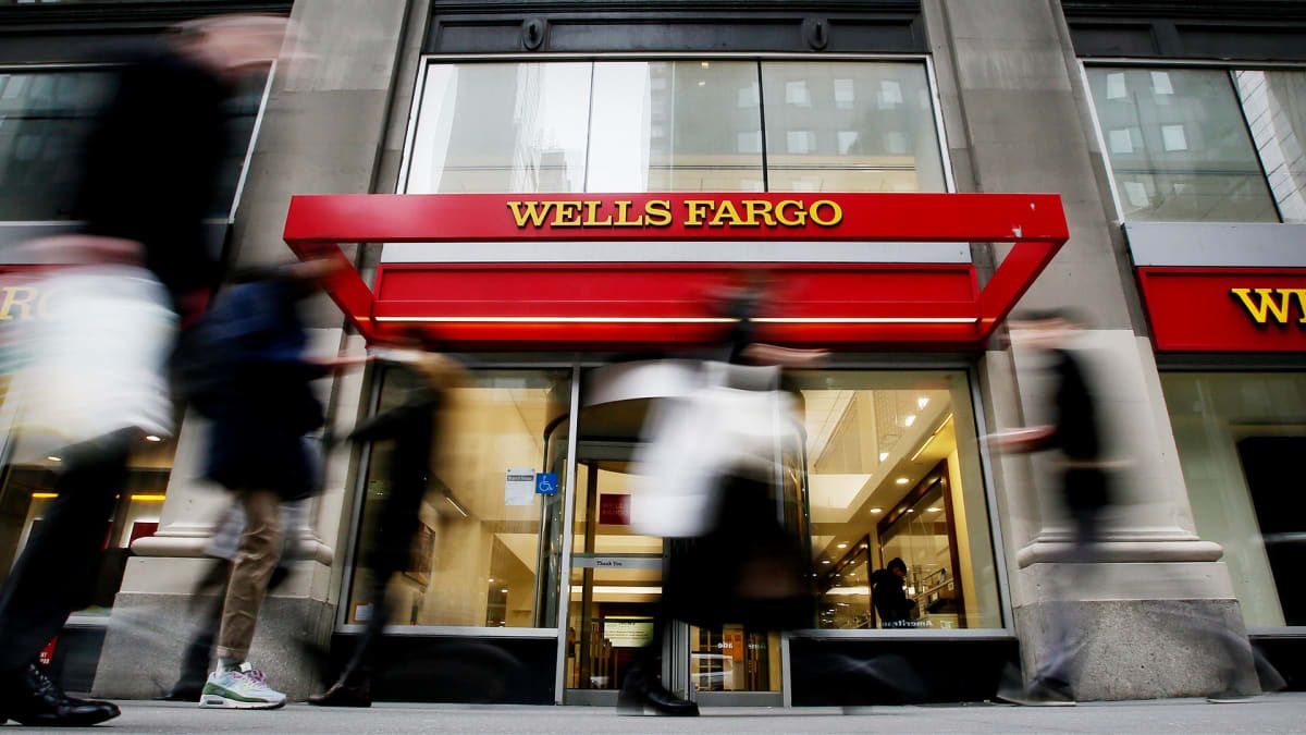 Lawsuit Accuses Wells Fargo Of Failing To Protect 0039