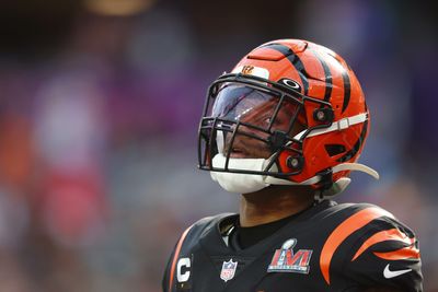 Bengals RB Joe Mixon wanted for aggravated menacing