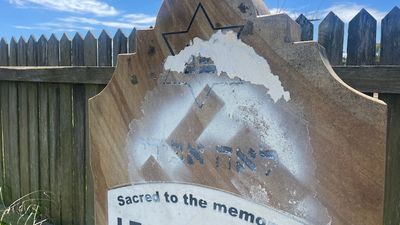 Jewish leaders condemn Nazi graffiti on gravestones as police probe suspected Hunter Valley hate crime