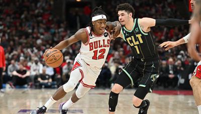 Ayo Dosunmu matches season-high point total in Bulls’ victory against Hornets