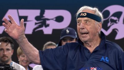 Australian Open debut for 99yo tennis player Henry Young, a former spitfire pilot and soldier-settler farmer