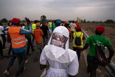 Pope heads to South Sudan to urge peace as fighting kills 27