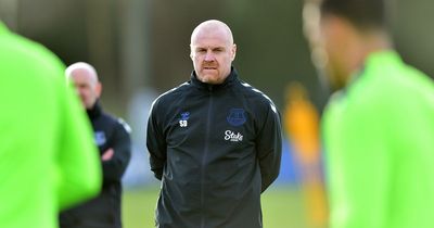 Sean Dyche gives Everton stars questionnaire to understand problems - but two don't reply