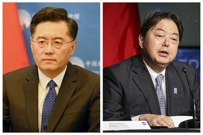 China’s Top Diplomat Calls for Military Caution, Economic Cooperation With Japan