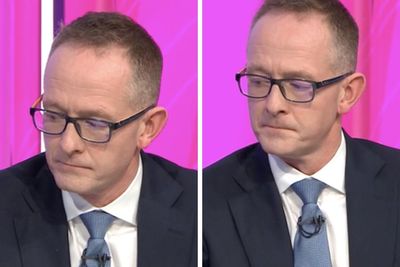 Did a Tory MP get caught sneaking a look at Question Time presenter's notes?