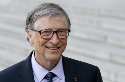 Bill Gates says he doesn’t feel guilty about being rich—but he doesn’t like to splash his cash. ‘I don’t have a gigantic closet’