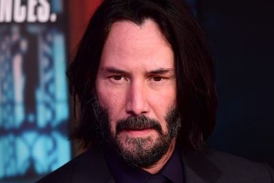 Stalker carrying DNA test kit caught sleeping in Keanu Reeves’s garden