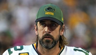 Aaron Rodgers should take notes from Tom Brady’s final season and retire immediately