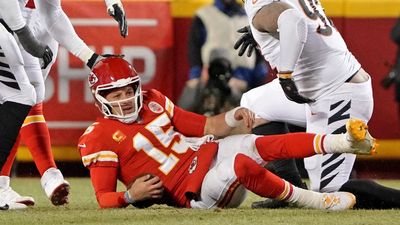 Mahomes, Hurts and What It Means to Play Through Injury