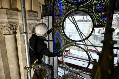 Light returns to the stained glass of the Saint-Denis Basilica