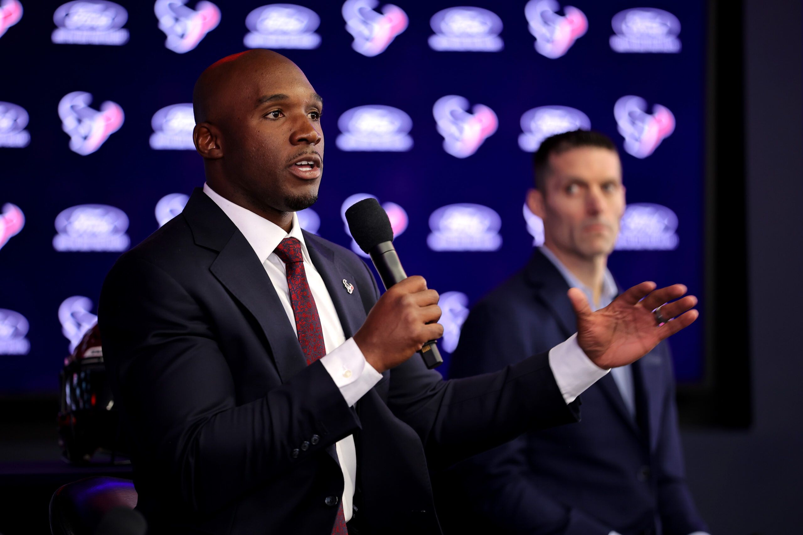 Texans Coach DeMeco Ryans Defines What He Wants In His…