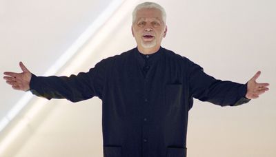 Paco Rabanne, ‘space-age’ fashion designer dies at 88