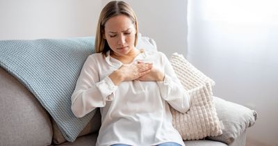 Experts warns of one common heart attack sign most women ignore