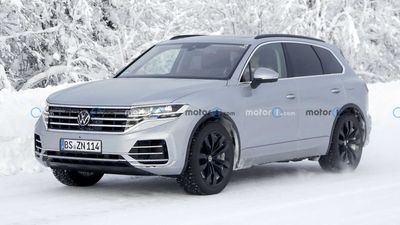 Volkswagen Touareg Uses Stickers To Hide New Styling In Spy Photos