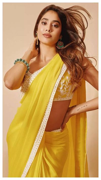 10 Sensuous Photoshoot Pics Of Jahnvi Kapoor