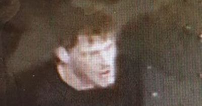 Glasgow police release CCTV image of man after street attack outside bar