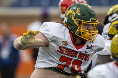 Titans’ Dillon Radunz gave NDSU’s Cody Mauch advice for Senior Bowl