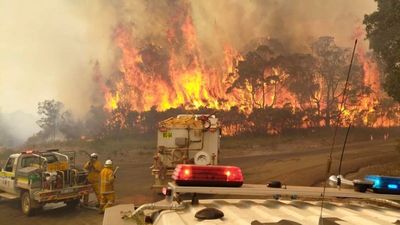 Denmark bushfire firefighter Murray Brooker reflects on 'intense and high speed' fire