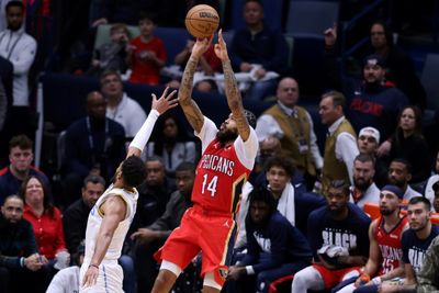 Pelicans down Lakers as James moves 36 points from NBA scoring record