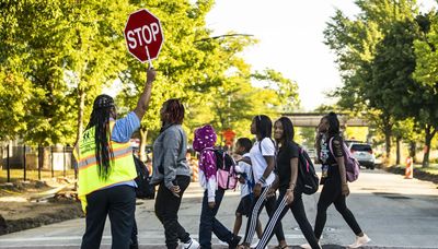 Nine mayoral hopefuls offer plans to handle shrinking CPS enrollment, elected school board, union friction