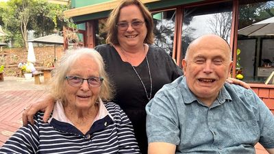 Lack of rural aged care forcing elderly to move away from communities