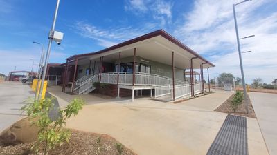 Windorah rejoices as upgraded health clinic opens after decade-long battle in outback Qld