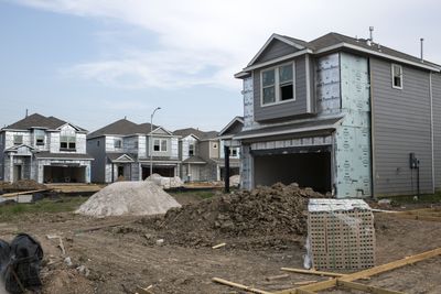 How to negotiate a better deal with homebuilders