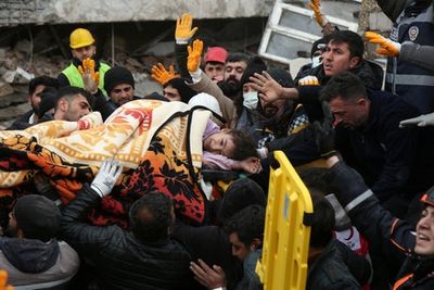 Turkey earthquake: Death toll passes 2,600 as aftershocks hit region