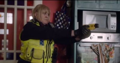 Happy Valley fans left annoyed over ultimate blunder during Catherine's house scene