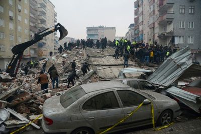 Quake kills over 1,200 across Turkey, Syria