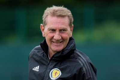 Former Scotland goalkeeper Billy Thomson dies aged 64