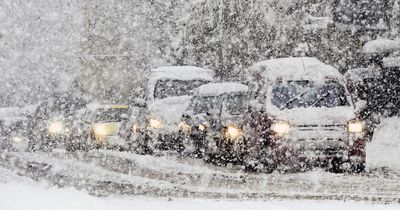 Huge blizzard to cover UK in 6cm of snow as temperatures plummet to -10C