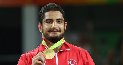 Turkey earthquake: Olympic champion issues desperate plea as '30-40 wrestlers' trapped