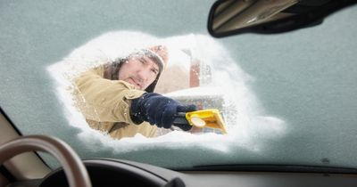Nine tips for a frost-free windscreen - from experts in Iceland