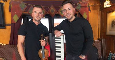 Nathan Carter joins Fermanagh musician for session in Enniskillen pub