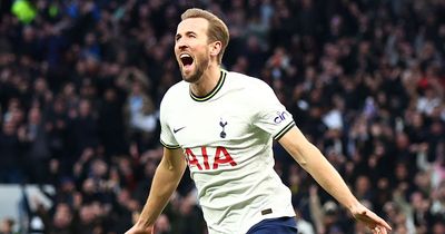 Harry Kane gifts shirt to Robbie Keane's son after breaking Spurs goal record