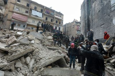 More than 960 dead in Syria after Turkey earthquake