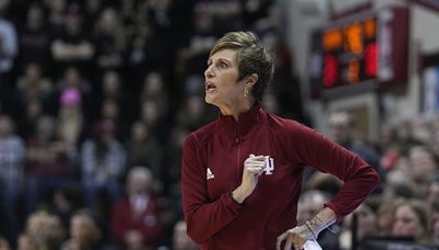 Indiana moves up to No. 2 in women’s basketball poll