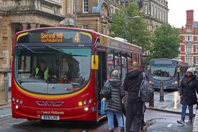 Labour: Government has ’10 days to act’ to avoid bus cuts