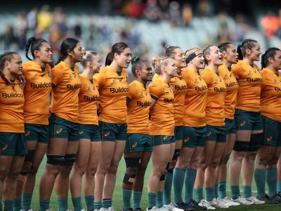 Wallaroos coach Tregonning extends contract