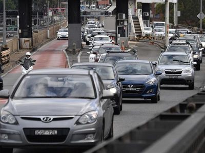 Sydney drivers pay record $835m in tolls in six months