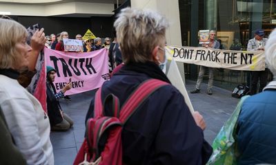 Northern Territory faces legal challenge over approval of Tamboran drilling and fracking in Beetaloo basin