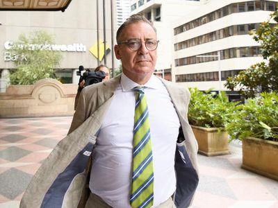 Neighbour 'avoided' O'Keefe before alleged unit assault