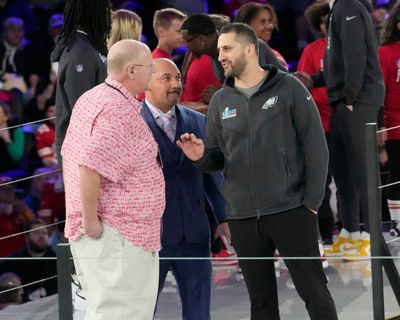 Andy Reid, Nick Sirianni take center stage at Super Bowl opening night