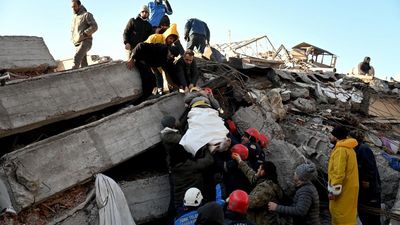 Death toll from Turkey-Syria earthquake surpasses 7,000 as rescue efforts continue