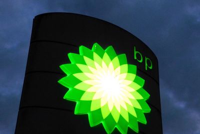 BP profits double to record £23bn after spike in oil and gas prices