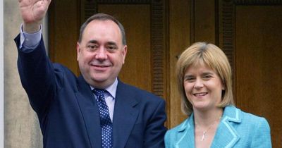 Alex Salmond accuses Nicola Sturgeon of 'throwing away' support for Scottish independence